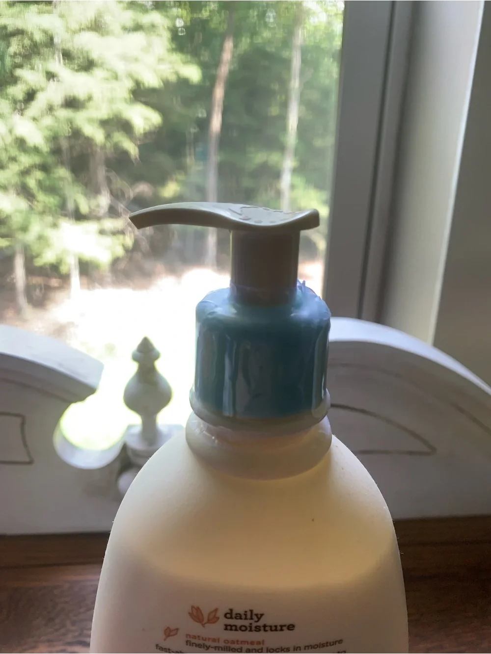 Aveeno Baby Daily Moisture Lotion — Cream Bottle with Teal Pump